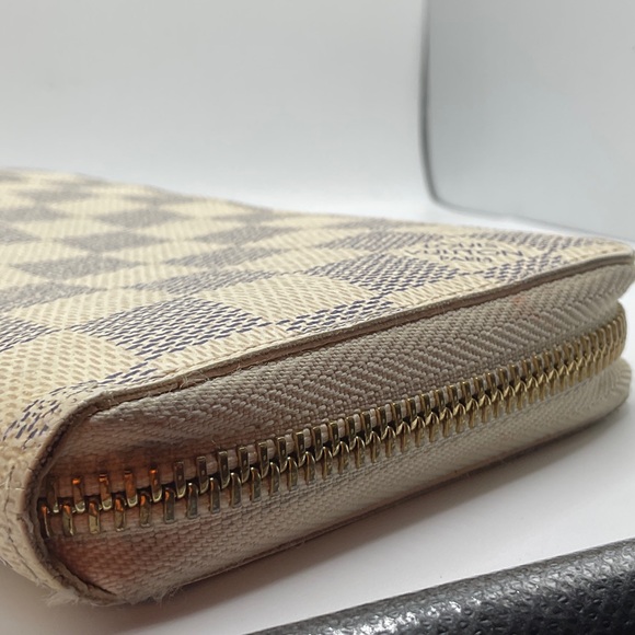 Authentic Louis Vuitton Damier Azur Wallet - Picture 7 of 13